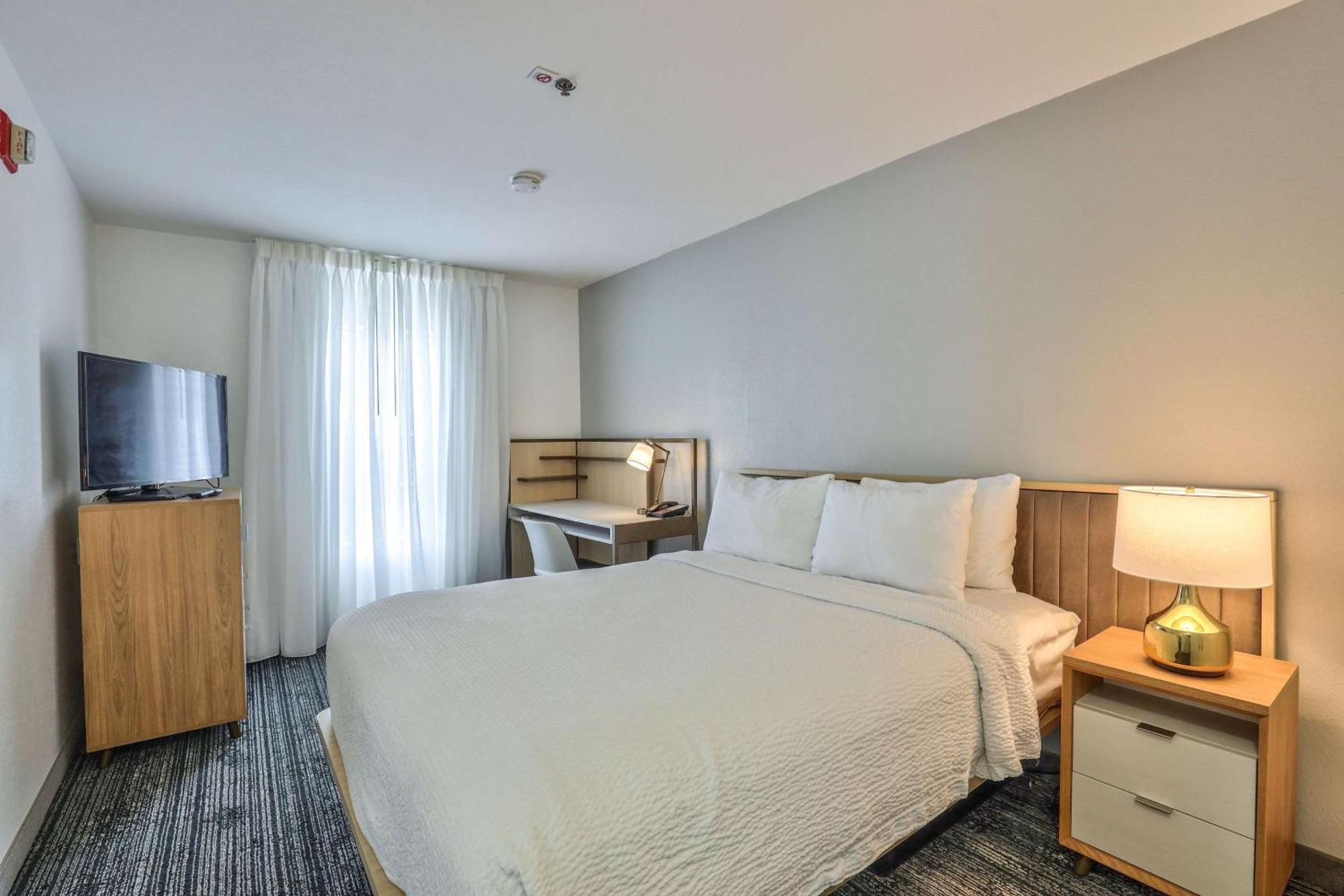 Alluxsuites At 1876, Ascend Hotel Collection Tallahassee Zewnętrze zdjęcie