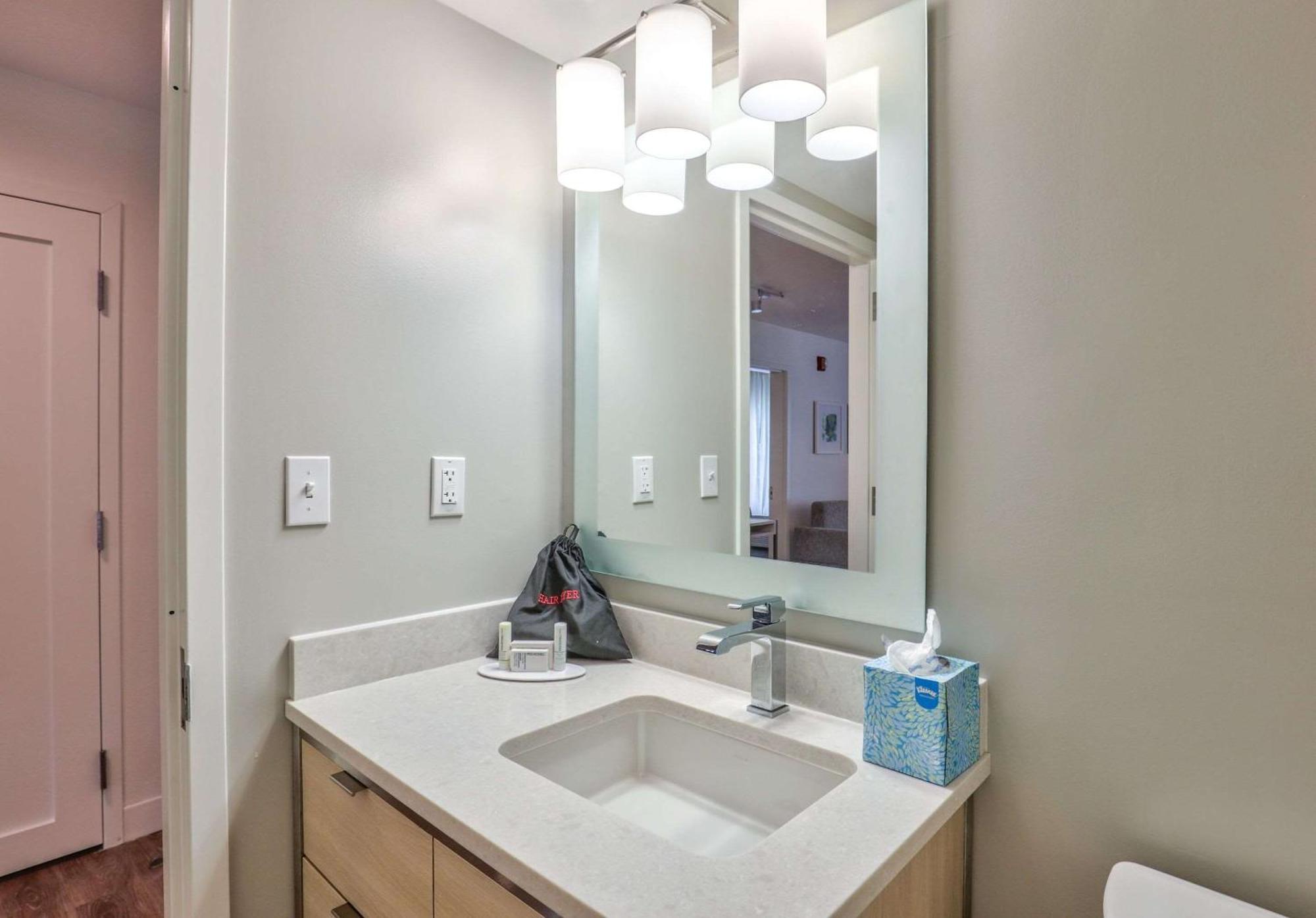Alluxsuites At 1876, Ascend Hotel Collection Tallahassee Zewnętrze zdjęcie